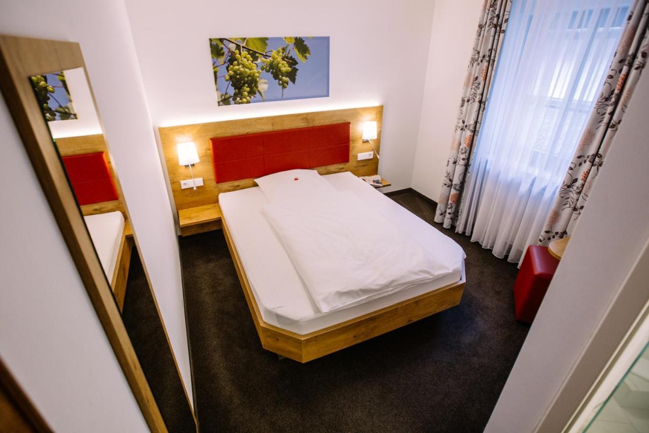 Hotel Restaurant Lamm Rosswag Vaihingen an der Enz Exterior foto