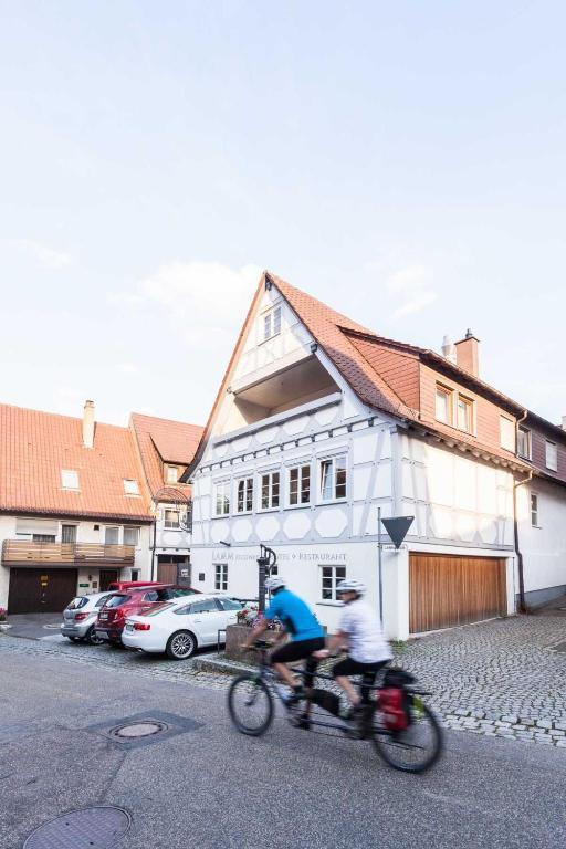 Hotel Restaurant Lamm Rosswag Vaihingen an der Enz Exterior foto